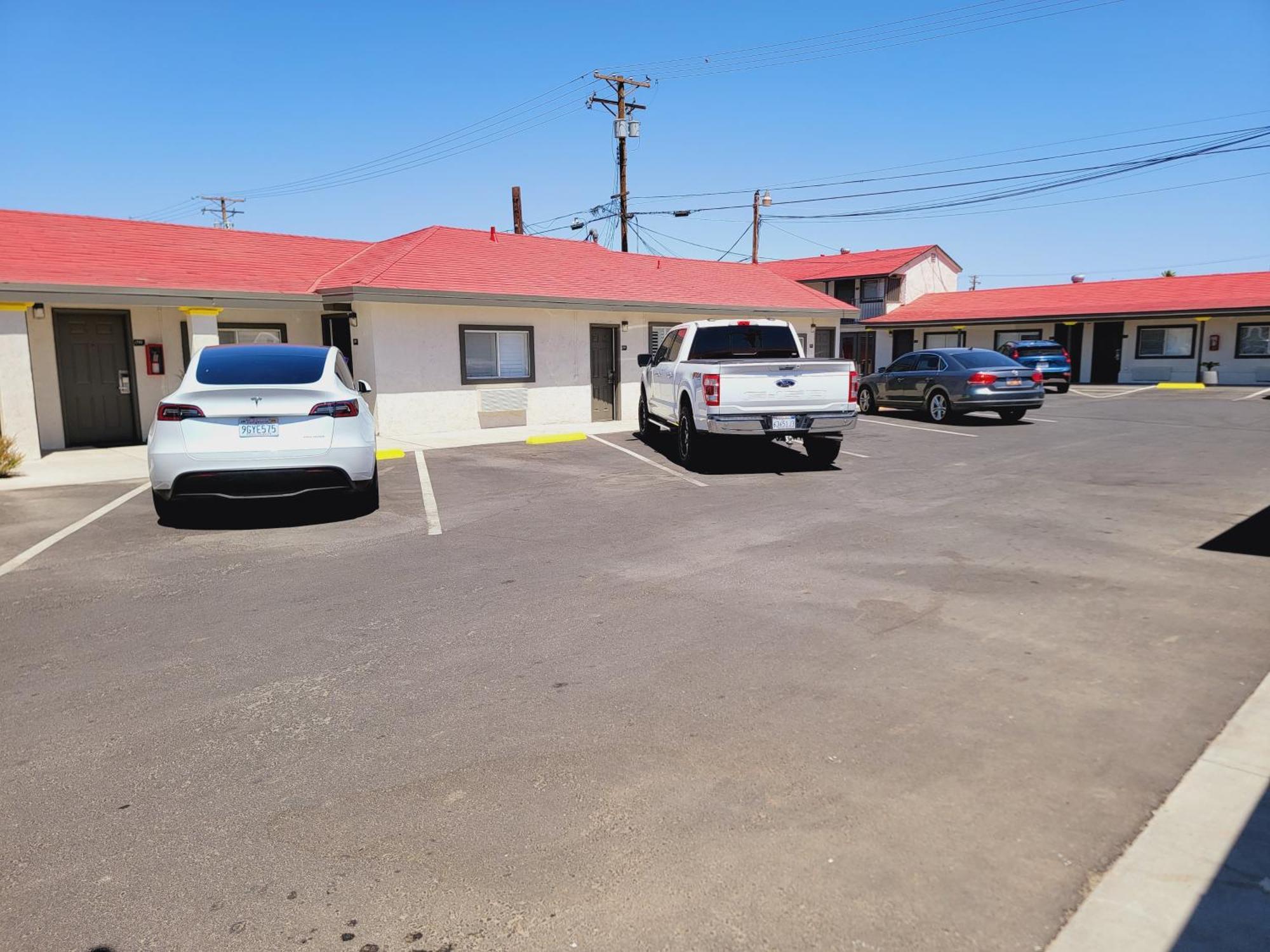 Super 8 By Wyndham El Centro North Hotel Exterior photo